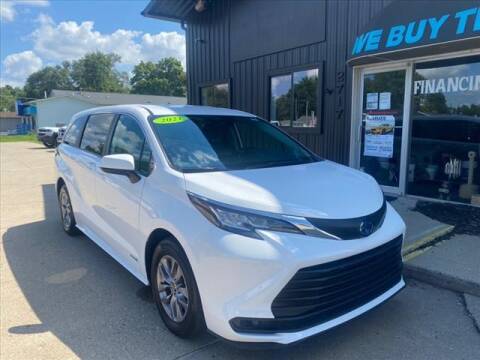 2021 Toyota Sienna for sale at HUFF AUTO GROUP in Jackson MI