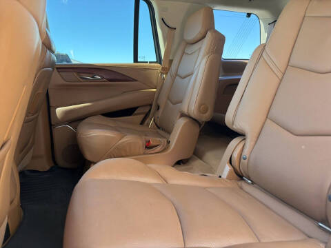 2016 Cadillac Escalade Platinum