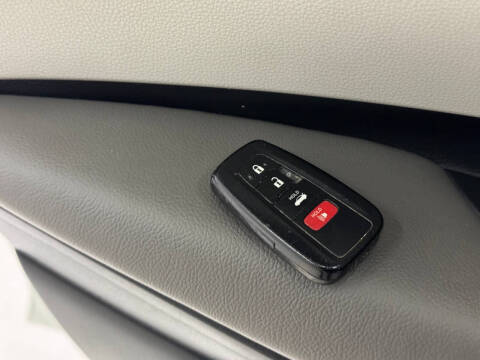 2020 Toyota Corolla Hybrid LE