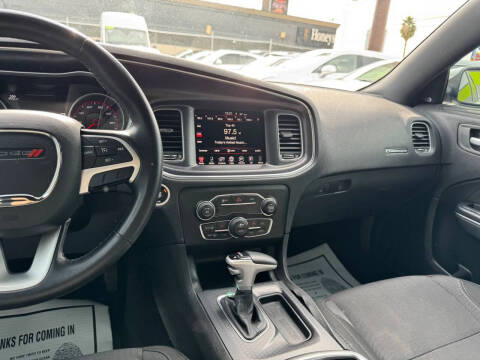 2016 Dodge Charger SXT