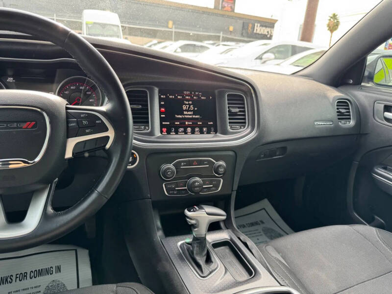 2016 Dodge Charger SXT