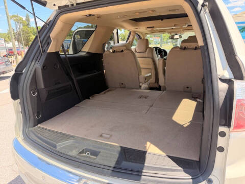 2011 GMC Acadia Denali