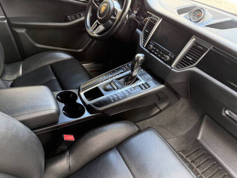 2018 Porsche Macan S