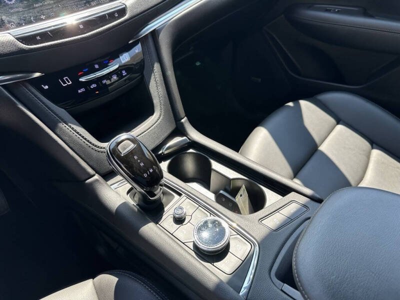 2021 Cadillac XT5 Luxury