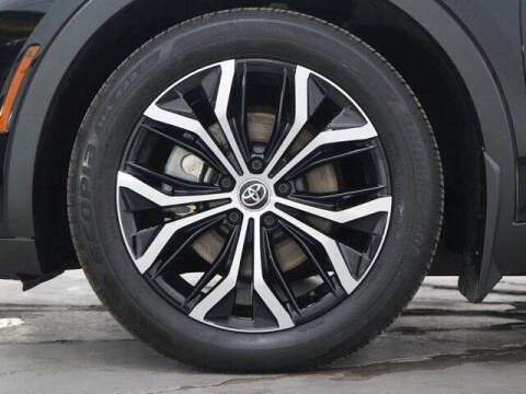 2025 Toyota Crown XLE