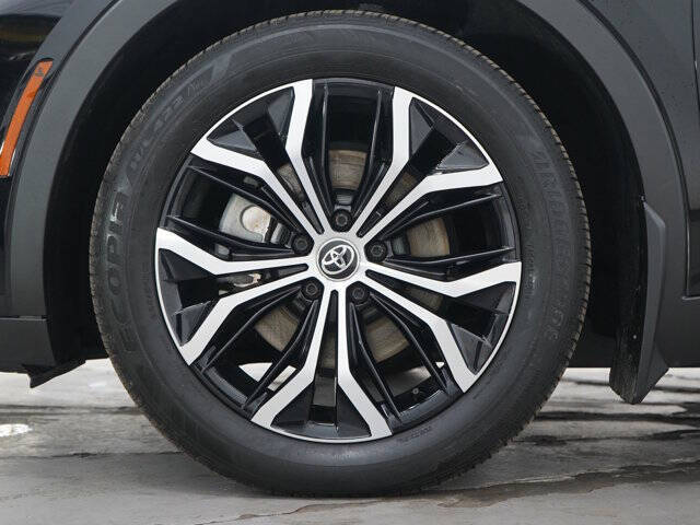 2025 Toyota Crown XLE