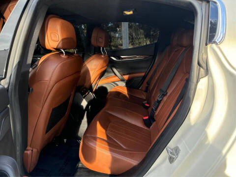 2016 Maserati Ghibli