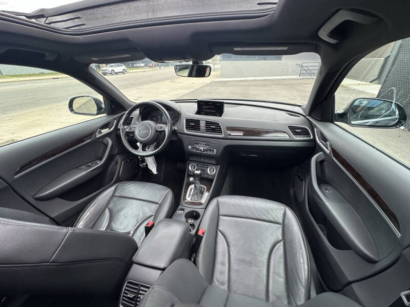 2015 Audi Q3 2.0T quattro Prestige