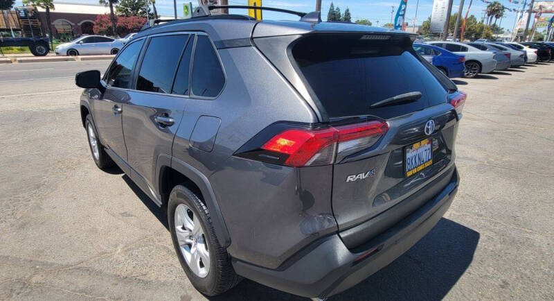 2019 Toyota RAV4 XLE