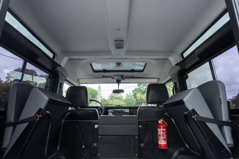 1991 Land Rover Defender