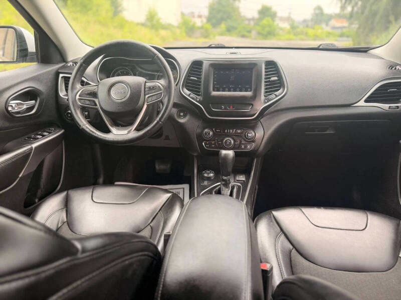 2019 Jeep Cherokee Latitude Plus