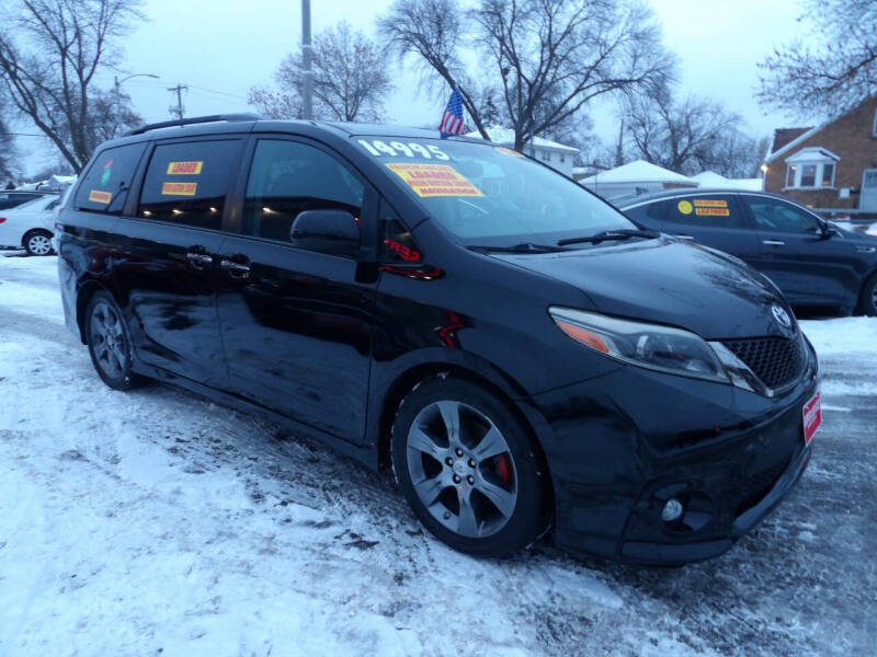 2015 Toyota Sienna SE 8-Passenger