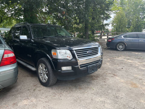 2007 Ford Explorer for sale at OnPoint Auto Sales LLC in Plaistow NH