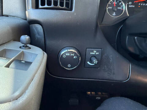 2015 GMC Savana LT 3500