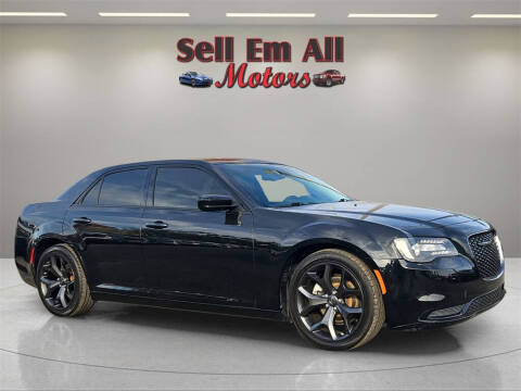 2022 Chrysler 300 Touring