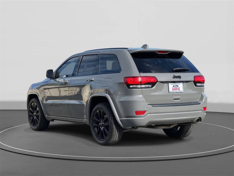 2020 Jeep Grand Cherokee Altitude