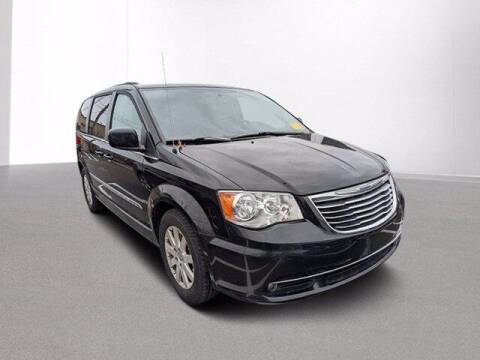2016 Chrysler Town and Country for sale at Jimmys Car Deals at Feldman Chevrolet of Livonia in Livonia MI