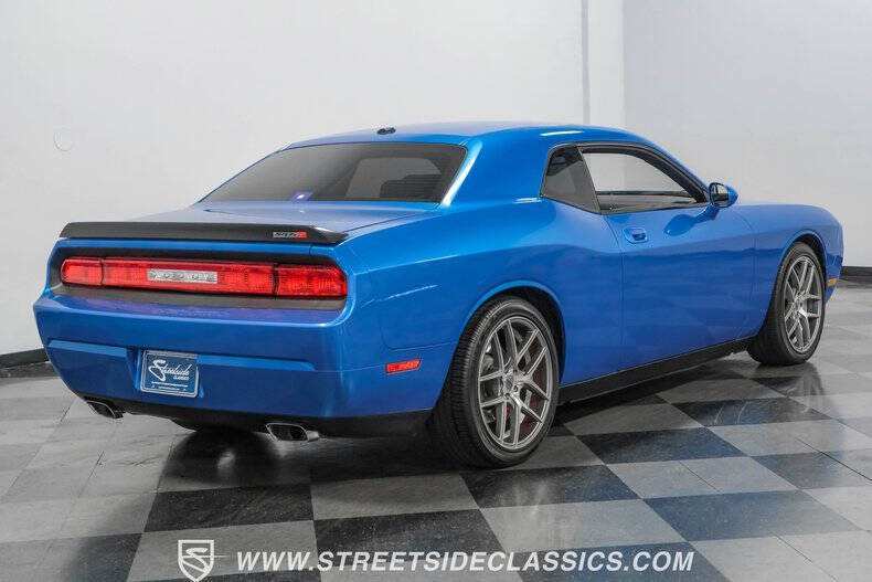 2009 Dodge Challenger SRT8