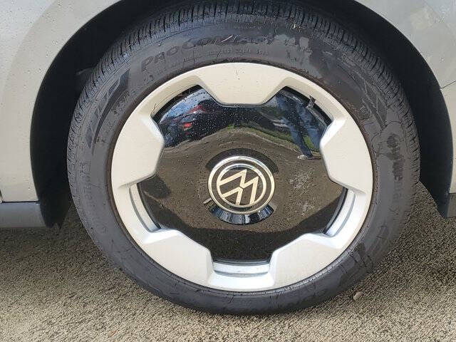 2025 Volkswagen ID. Buzz Pro S Plus 4Motion