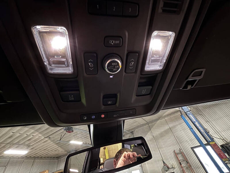 2022 GMC Yukon XL SLT