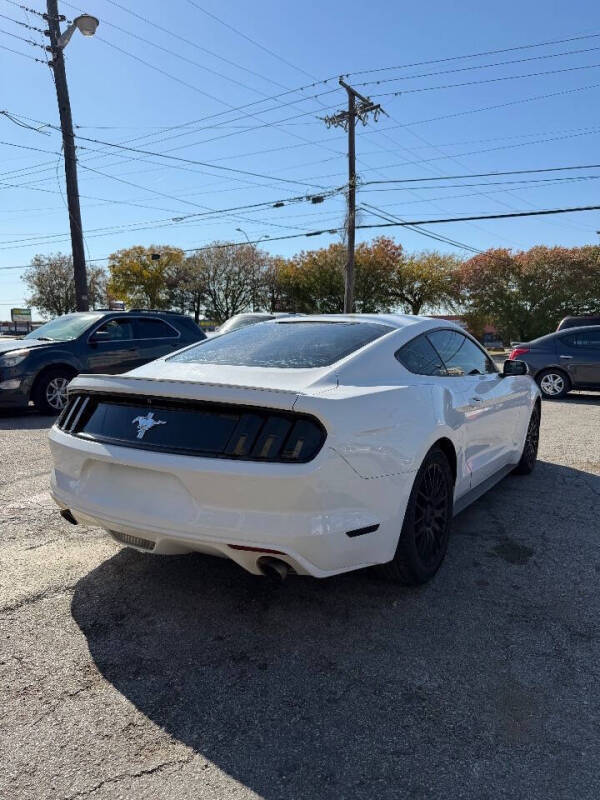 2015 Ford Mustang V6