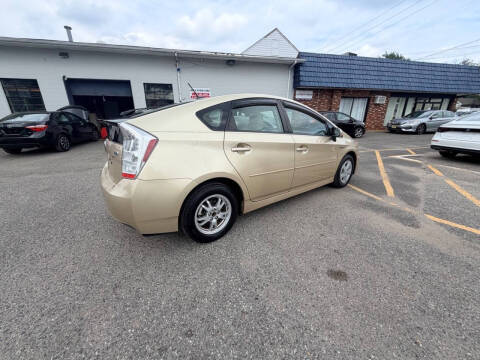 2011 Toyota Prius Two