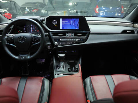 2024 Lexus ES 350 F SPORT Handling