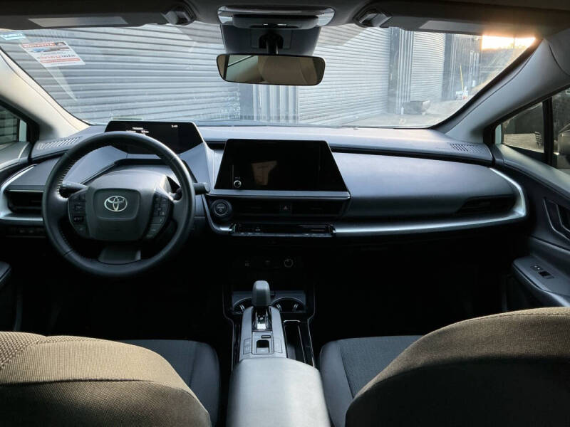 2024 Toyota Prius LE