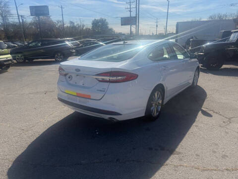 2017 Ford Fusion Hybrid SE