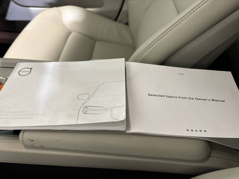 2023 Volvo XC60 B5 Core