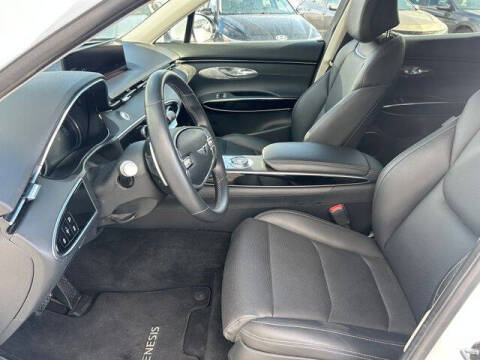 2025 Genesis GV70 2.5T Standard