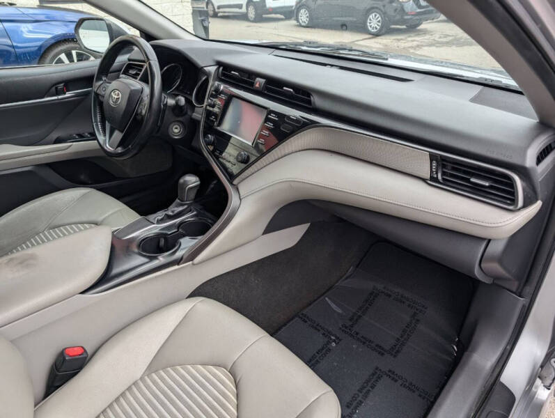 2019 Toyota Camry SE
