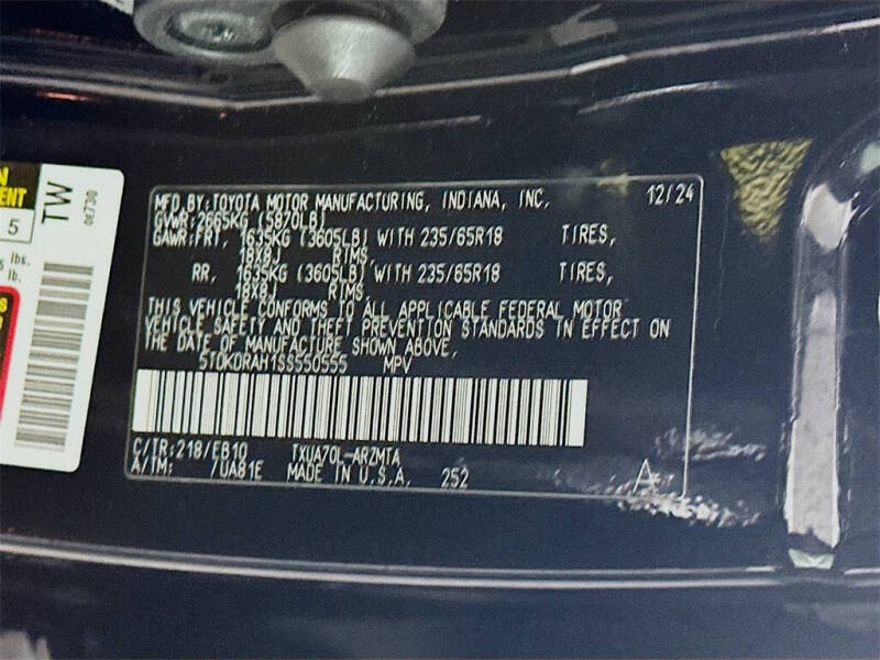 2025 Toyota Highlander LE