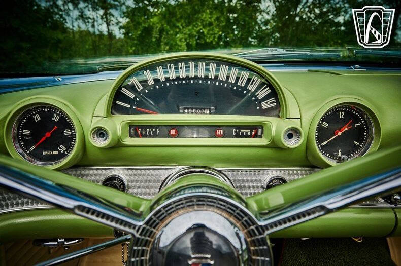 1956 Ford Thunderbird