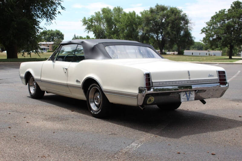 1966 Oldsmobile Cutlass
