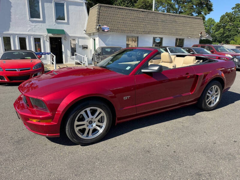 2005 Ford Mustang GT Premium