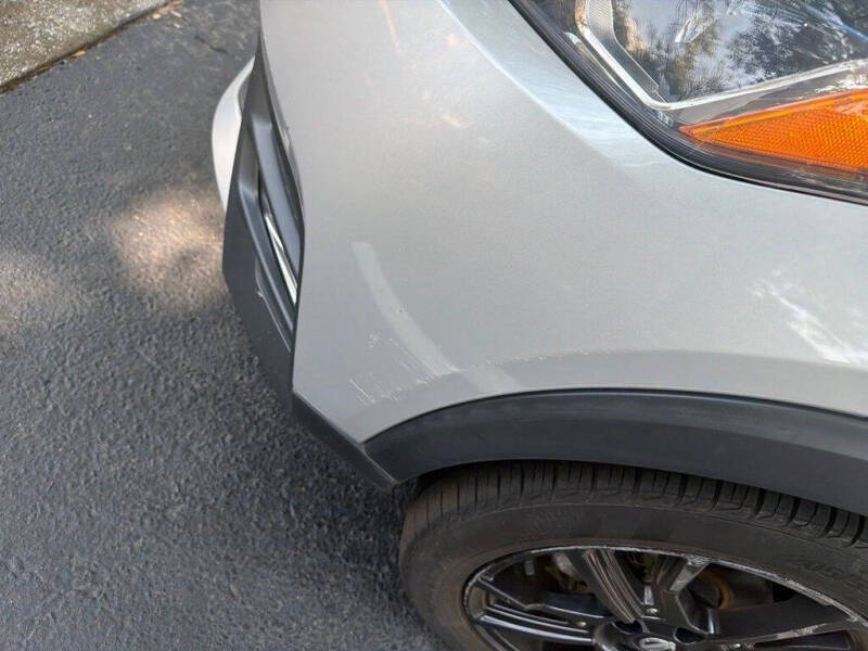 2019 Nissan Kicks SR