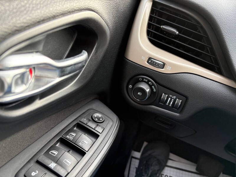 2017 Jeep Cherokee Latitude