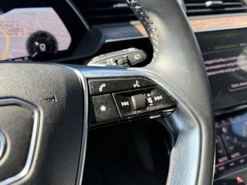 2019 Audi e-tron quattro Prestige