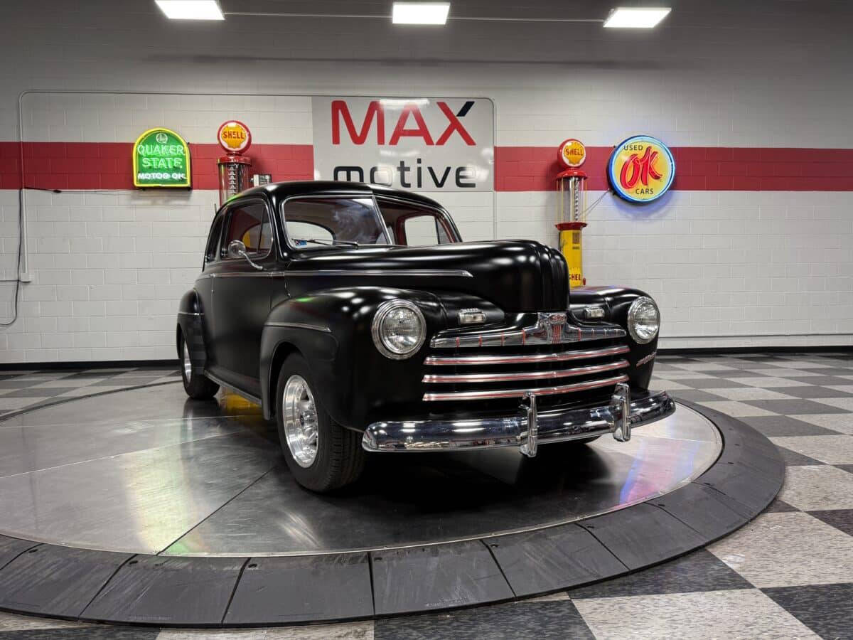 1946 Ford Coupe 4