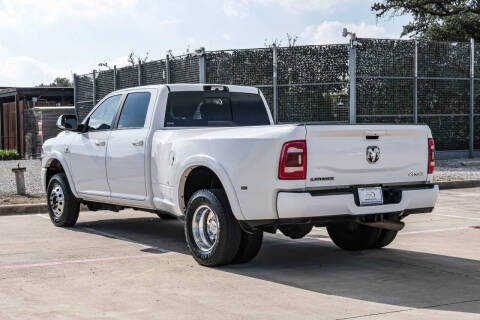 2022 RAM 3500 Laramie