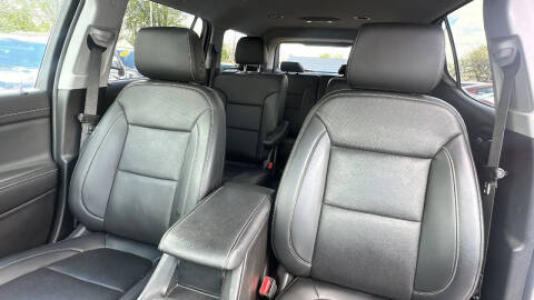 2022 GMC Acadia SLT