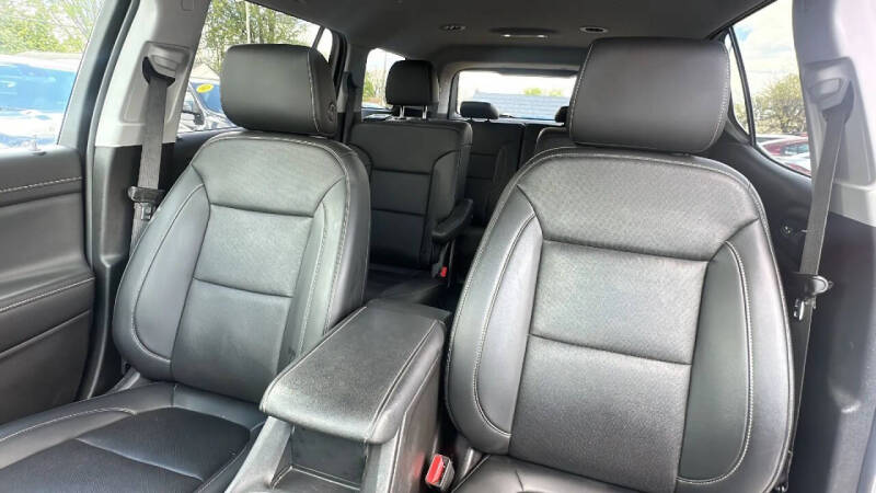 2022 GMC Acadia SLT