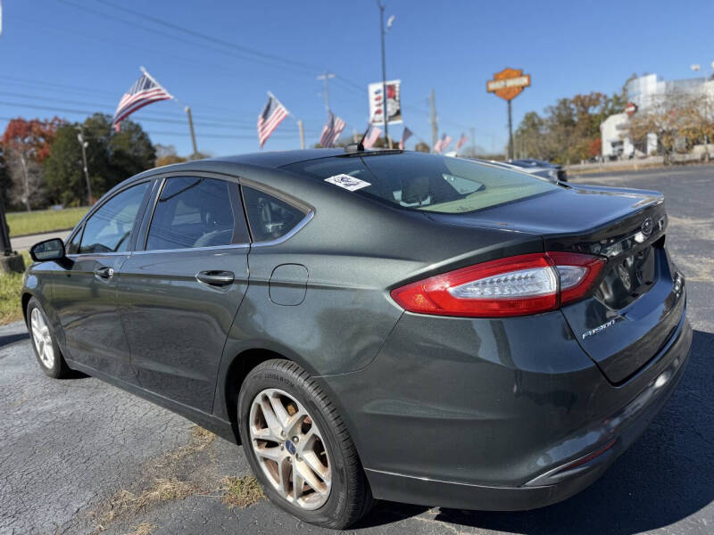 2015 Ford Fusion SE