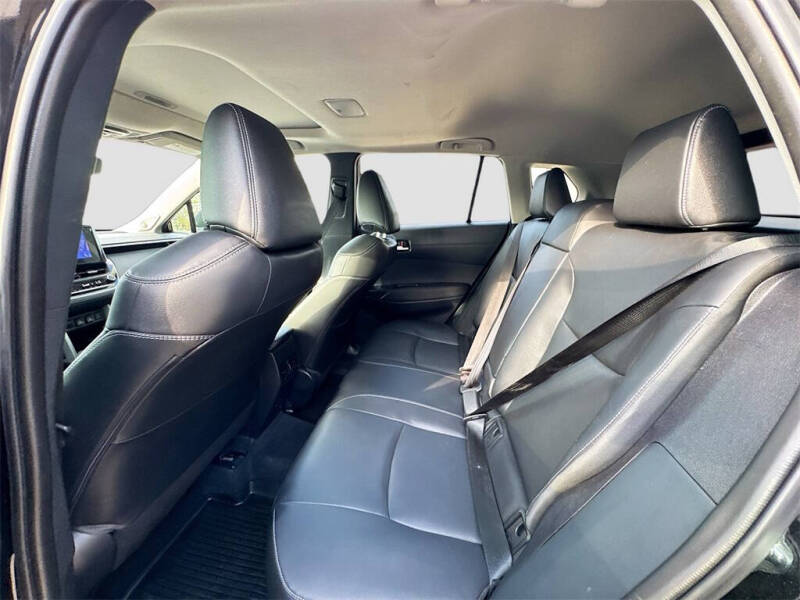 2024 Toyota Corolla Cross XLE