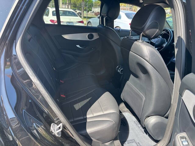 2021 Mercedes-Benz GLC 19