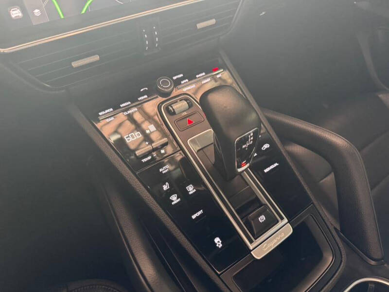 2023 Porsche Cayenne