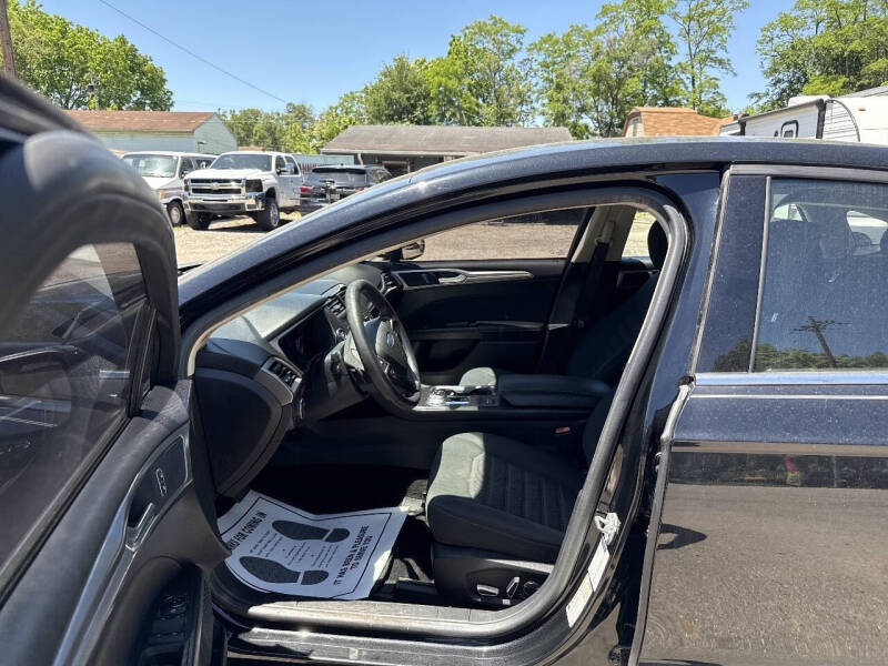 2018 Ford Fusion SE