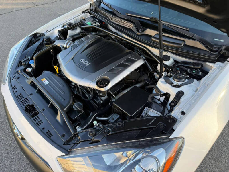 2016 Hyundai Genesis Coupe