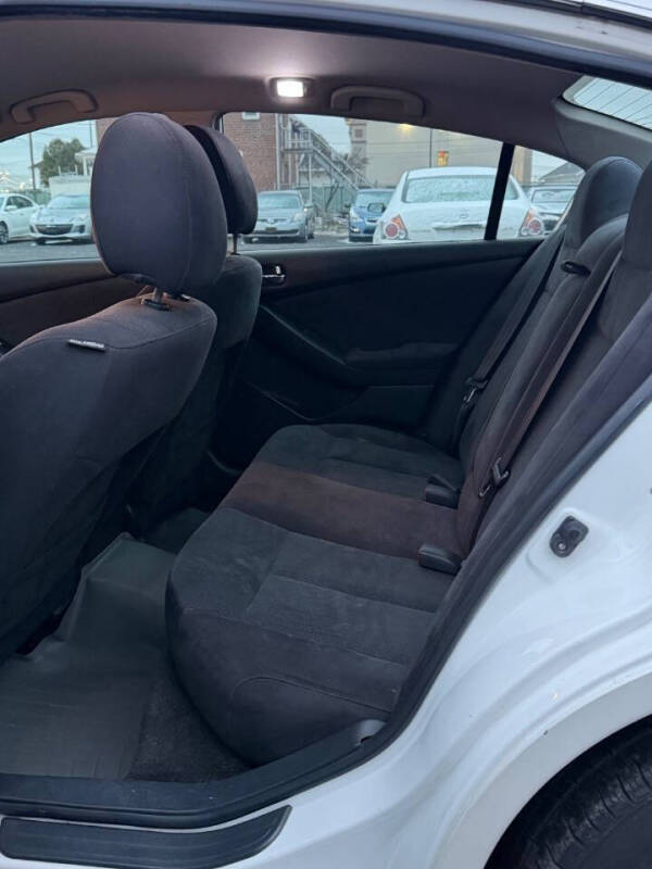 2011 Nissan Altima Hybrid